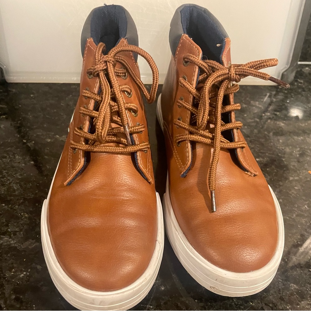 Nautica Boy Boots - Size 2 (kids)